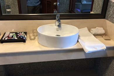 Dịch vụ tư vấn chọn lavabo chân đứng và thiết kế phòng tắm chuyên nghiệp